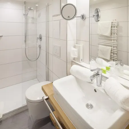 ホテル Bio-berghotel Ifenblick 3*