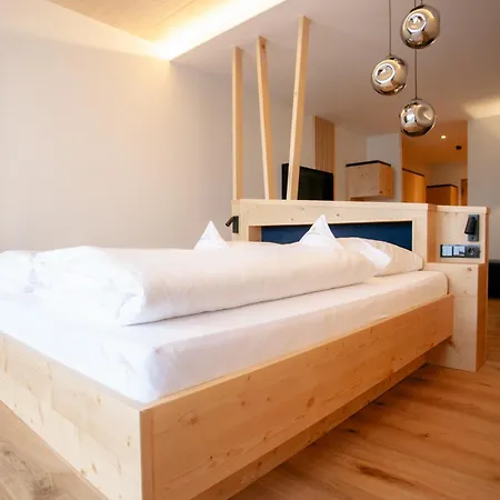 Hotel Bio-berghotel Ifenblick 3*