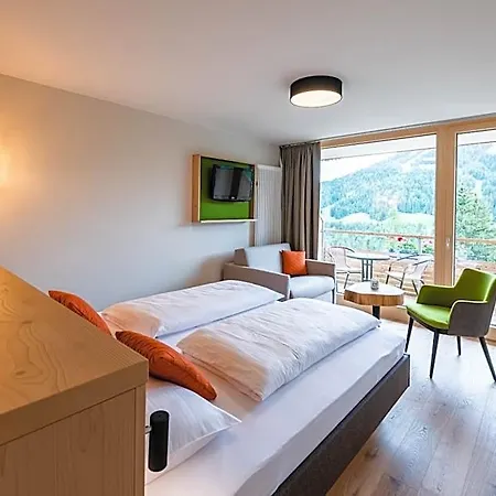 Отель Bio-berghotel Ifenblick 3*