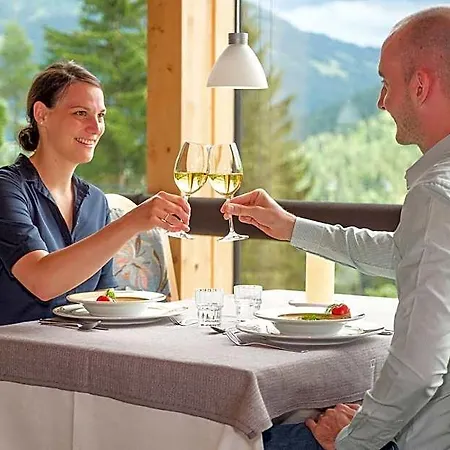 Bio-berghotel Ifenblick 3*