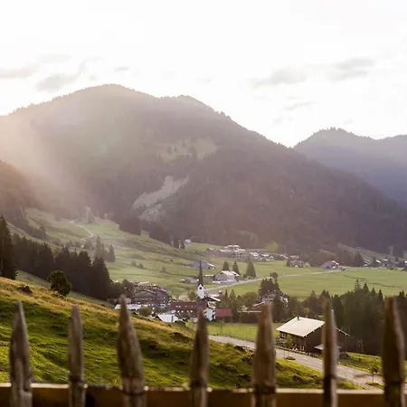 Bio-berghotel Ifenblick 3*